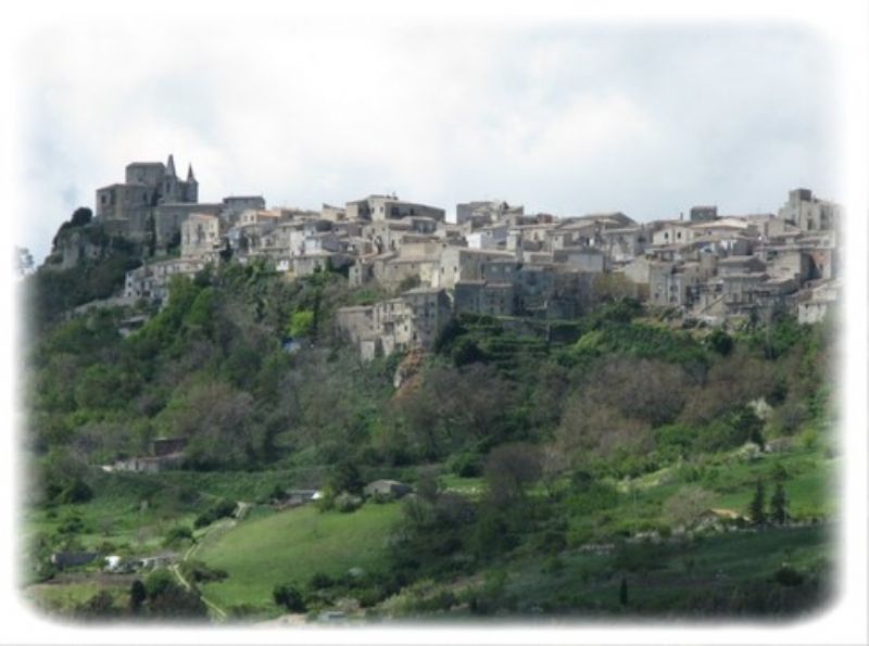 Concorso Fotografico PETRALIA SOPRANA IN UNA STANZA
