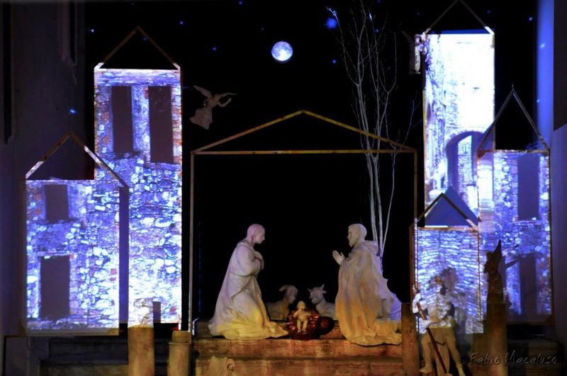 OGGI SI PRESENTA L 8ᵃ EDIZIONE DEL PRESEPIO DINCANTO