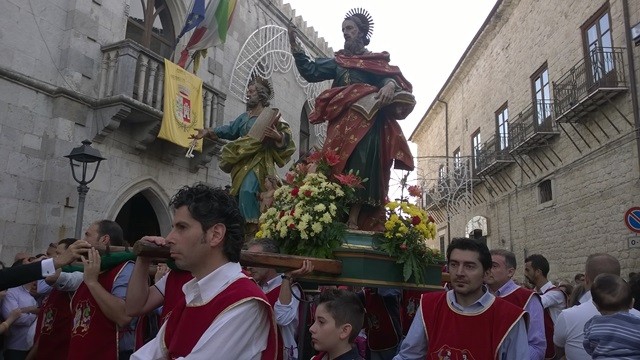 PETRALIA SOPRANA FESTEGGIA GLI APOSTOLI PIETRO E PAOLO