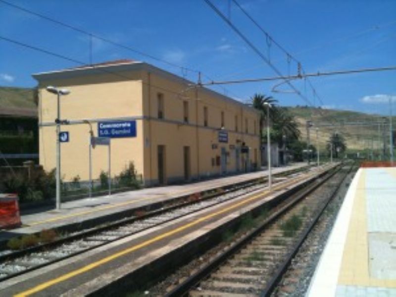 CAMMARATA (AG) - STAZIONE FERROVIE, PROROGA CHIUSURA FINO AL 13 NOVEMBRE 2011
