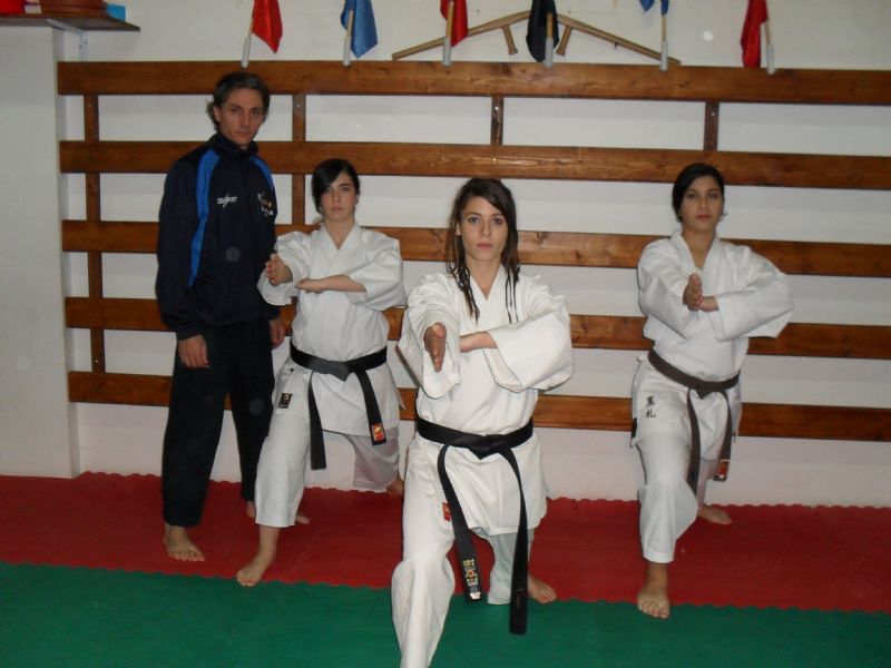 Cerda:Nina Emanuela Imburgia tra i  primi cinque posti per la qualificazione del torneo nazionale di Shotokan Karate