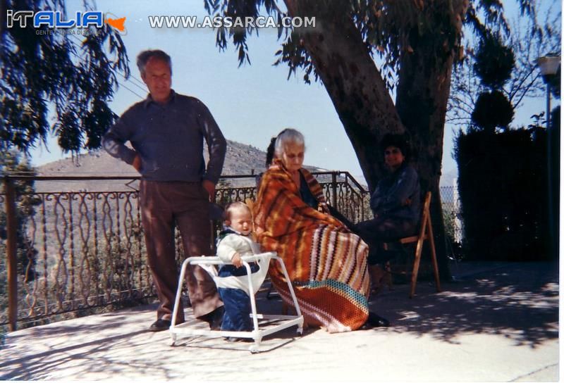 Il pap?, la nonna Santina , il piccolo Luciano