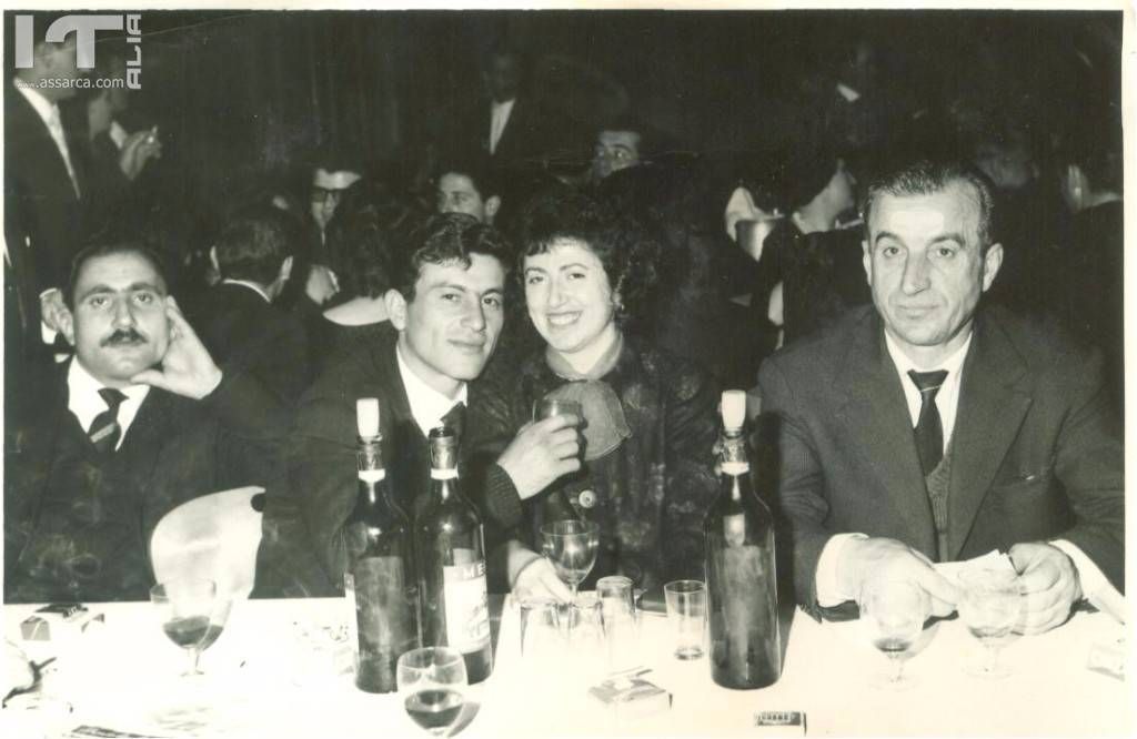 A sinistra nella foto Carmelo Maimone (In Svizzera) - Anni 60