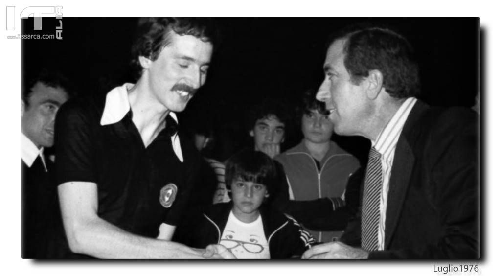 Nel 1976 con il DT Stefano Farina LND/CR Sicilia FIGC