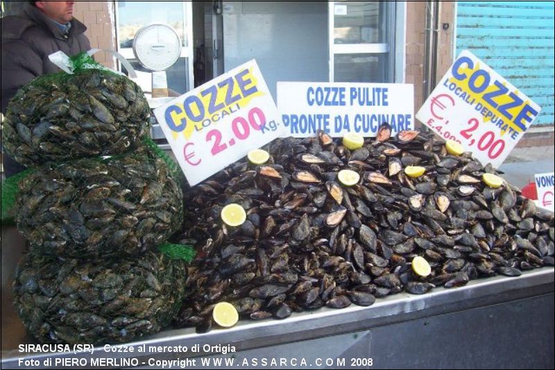 Cozze al mercato di Ortigia