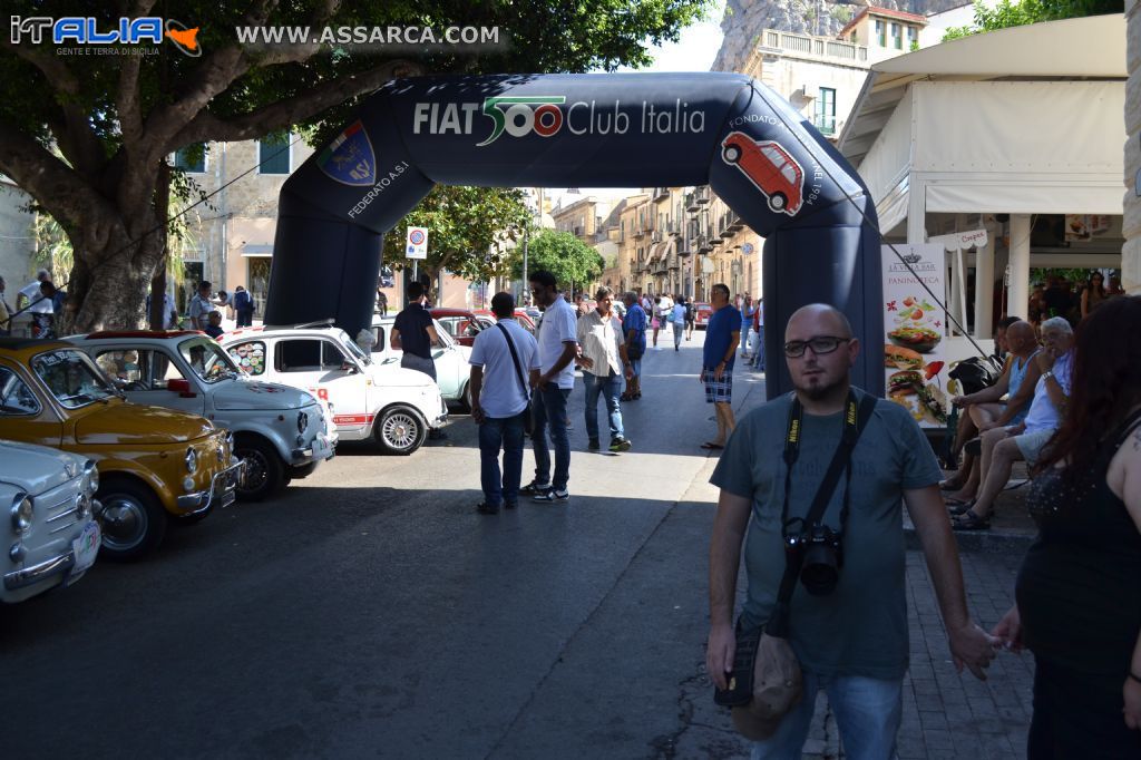 raduno Fiat 500 d`epoca