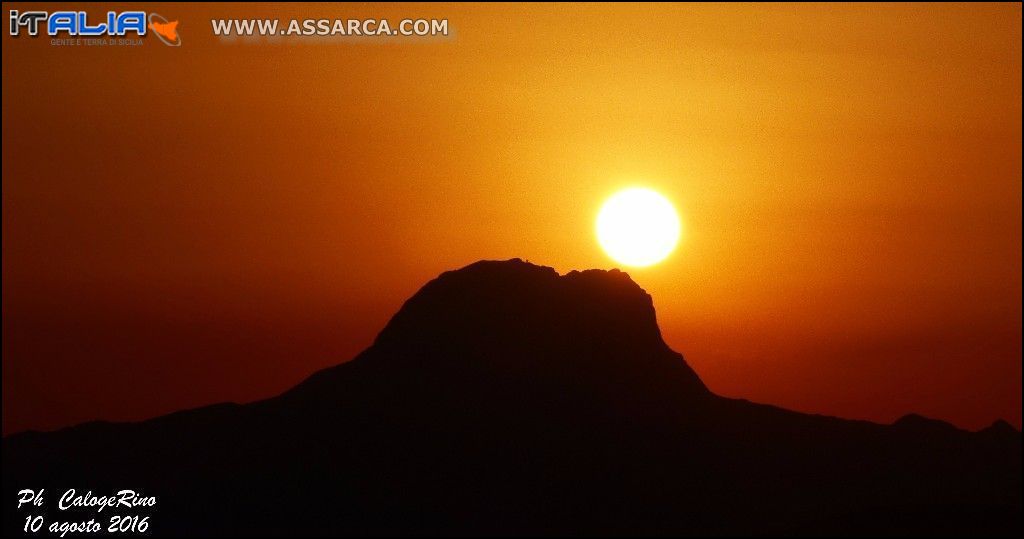 Il Sole bacia Rocca Busambra