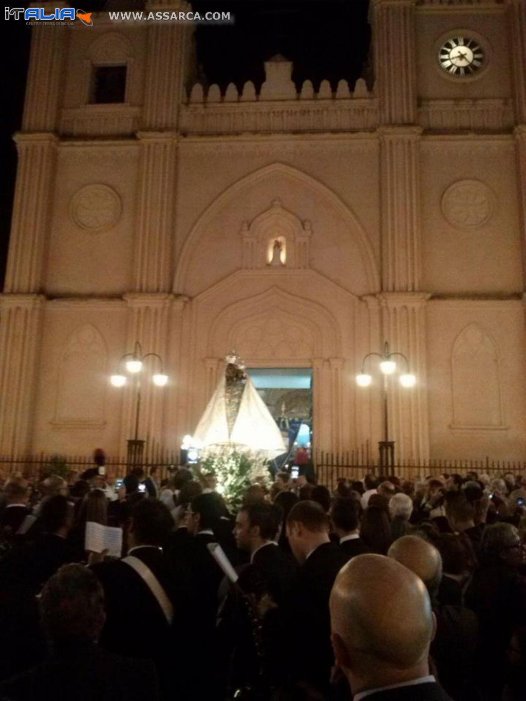 La Processione della Madonna di Loreto a Vallelunga Pratameno