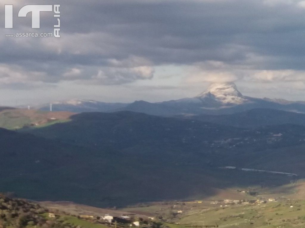 Rocca Busambra innevata