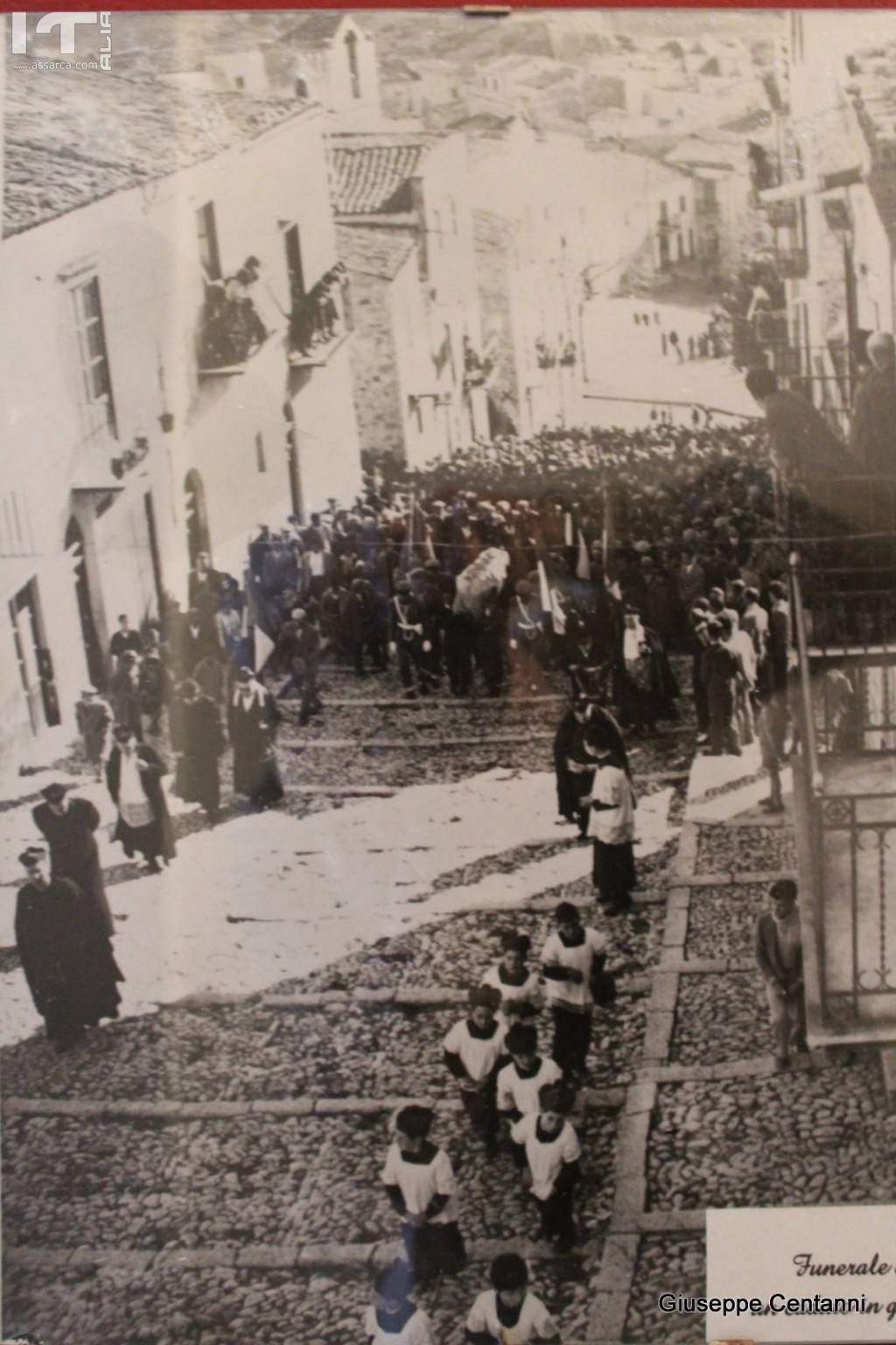 Corteo funebre.