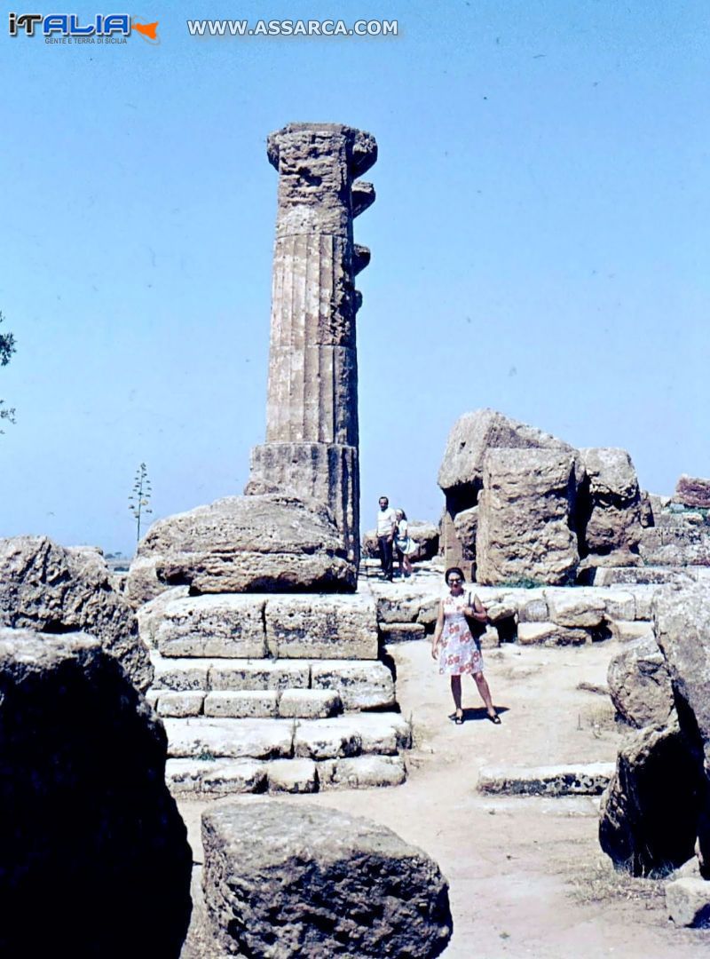 AGRIGENTO 1970. VALLE DEI TEMPLI.