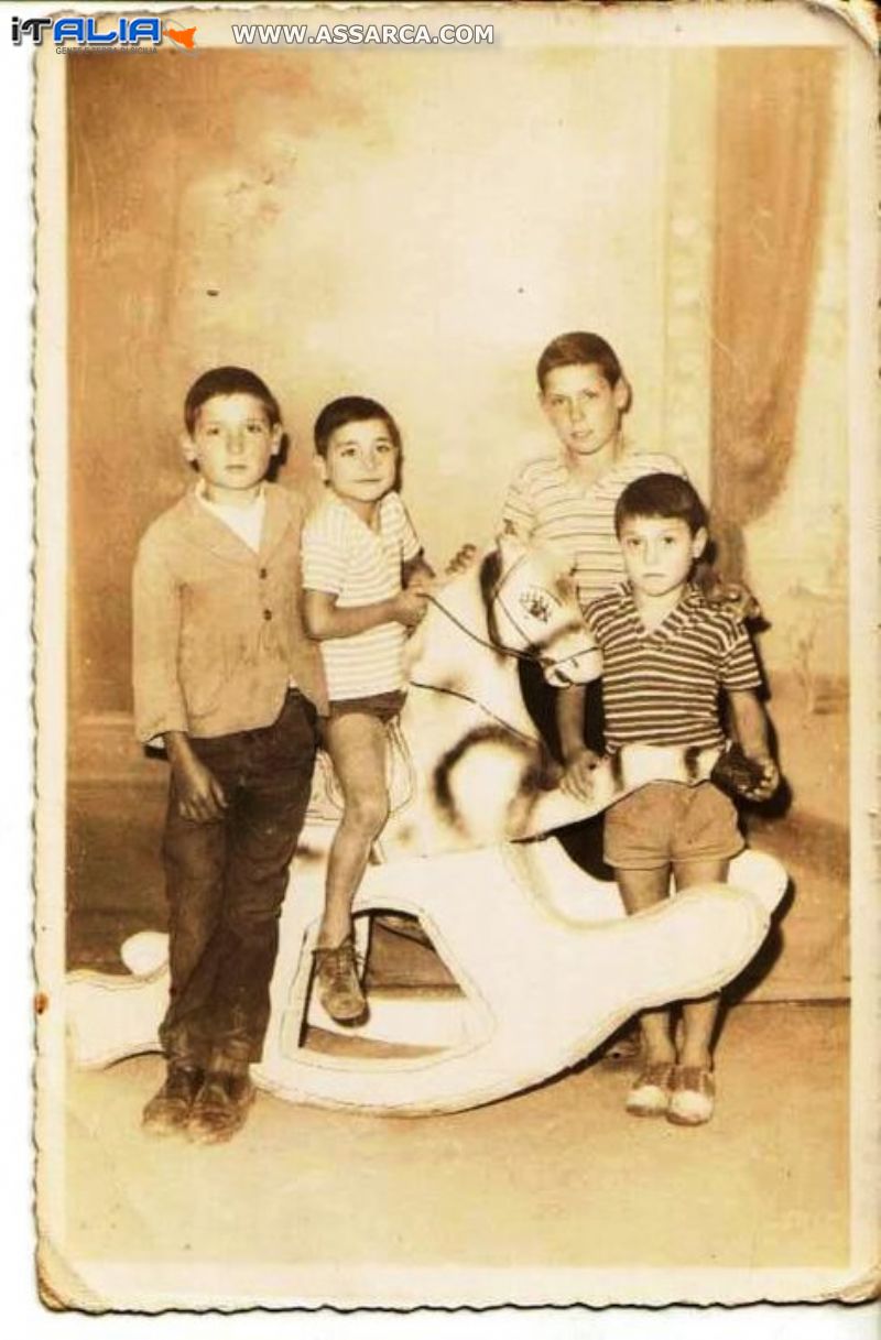 foto fatta ad Alia nel 1961  dei fratelli Gioello
