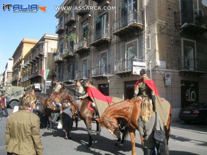 militari  donne a cavallo