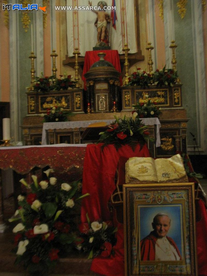 l`altare della chiesa madre