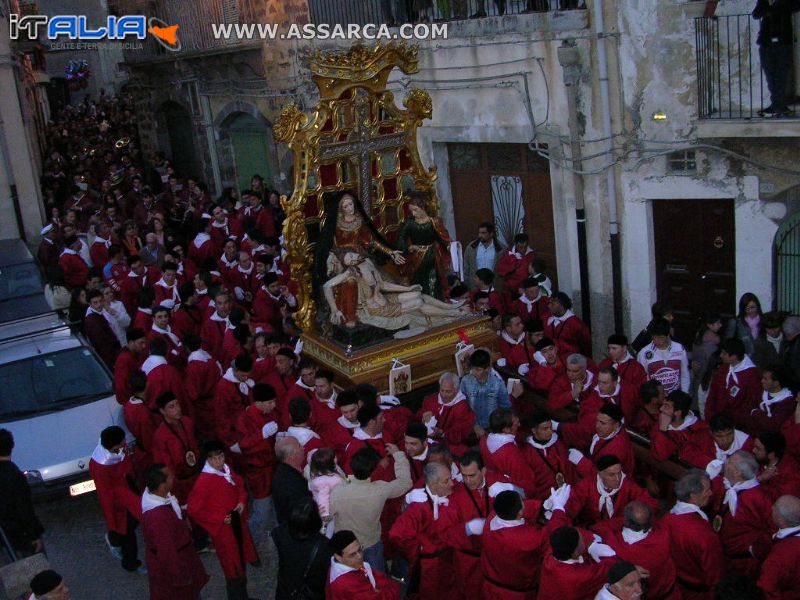 Venerdì Santo: processione dell`Addolorata