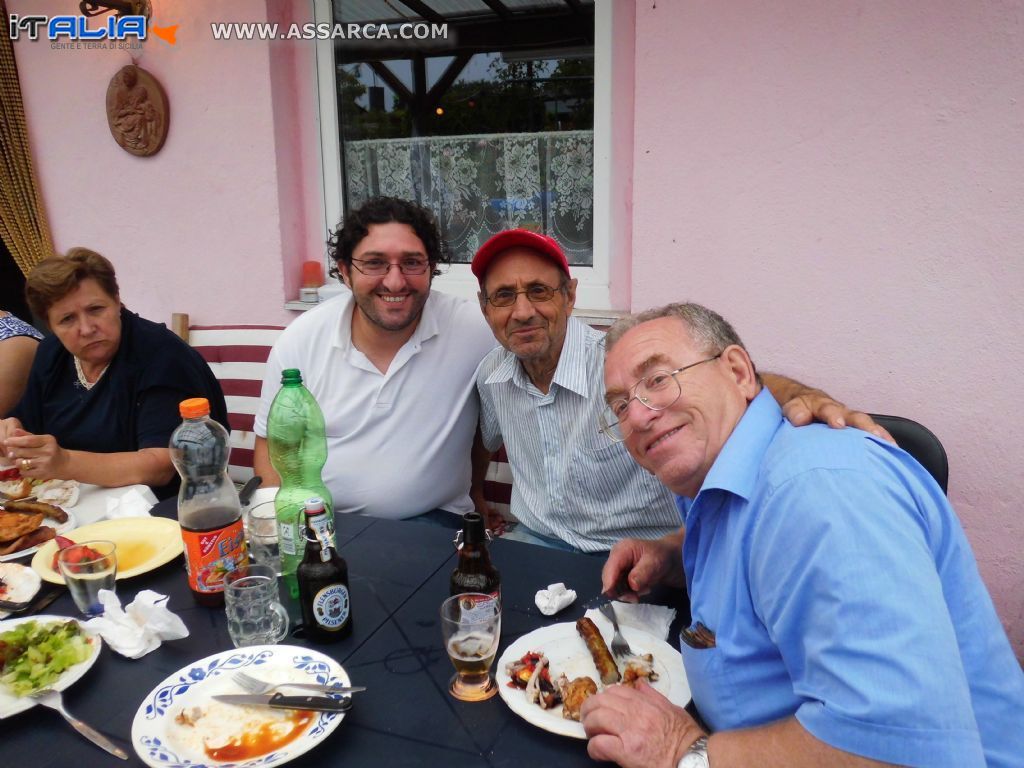 grigliata   con   amici  nel   mio   giardino