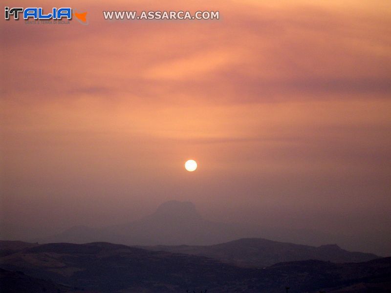 Tramonto su Rocca Busambra