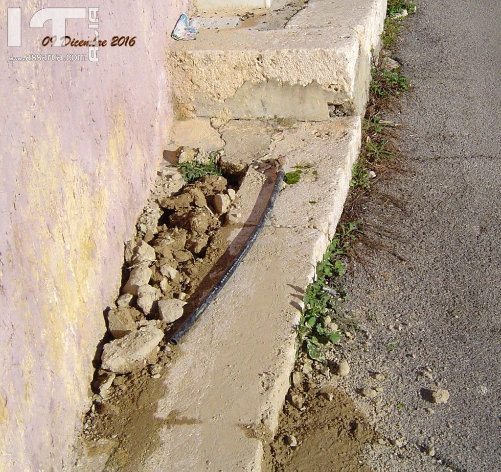 Finalmente riparata la perdita d`acqua in Via R Pilo angolo vicolo  Saia.