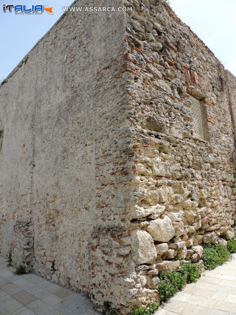 Rometta - Muro perimetrale chiesa bizantina (V-X sec.)*