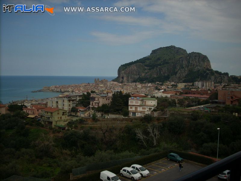 cefalù visto dall`alto