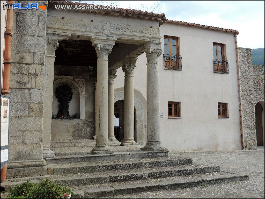 Sant`Angelo di Brolo Chiostro di San Francesco d`Assisi*