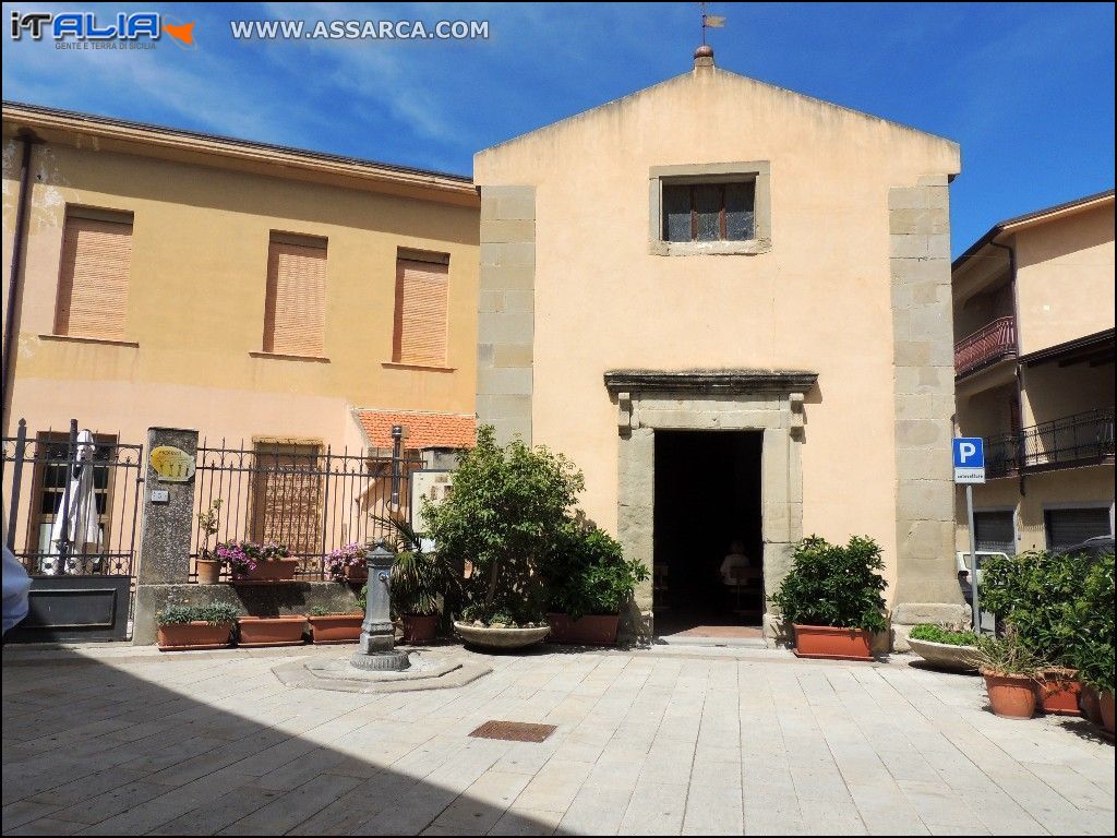 Chiesa in piazza Monastero*