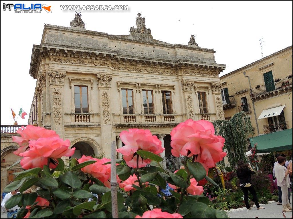 Teatro Comunale Vittorio Emanuele*