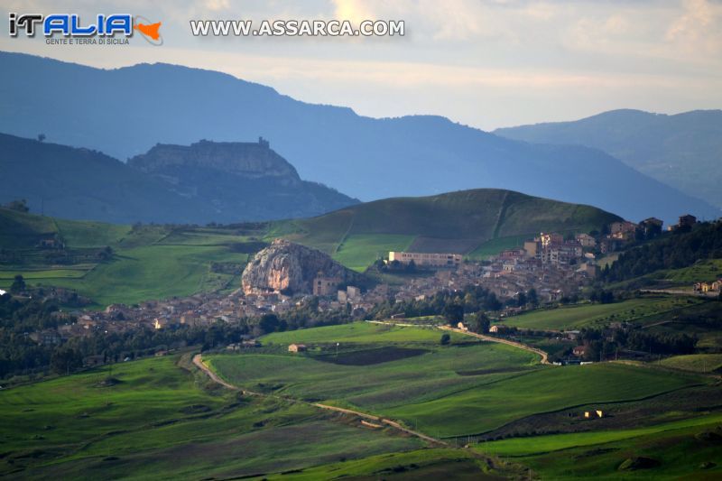 Roccapalumba vista dal belvedere di Alia