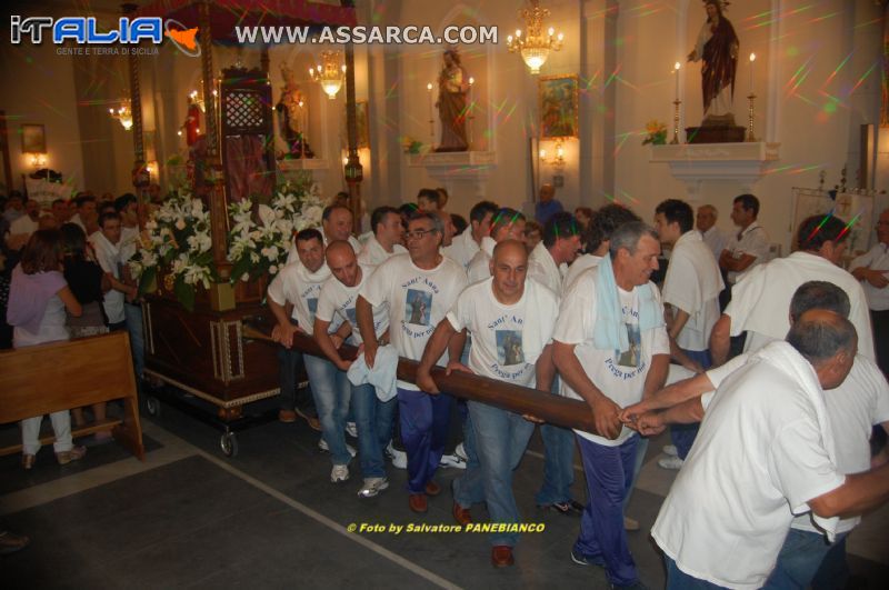 Processione S.Anna 2010 - Si rientra in Chiesa