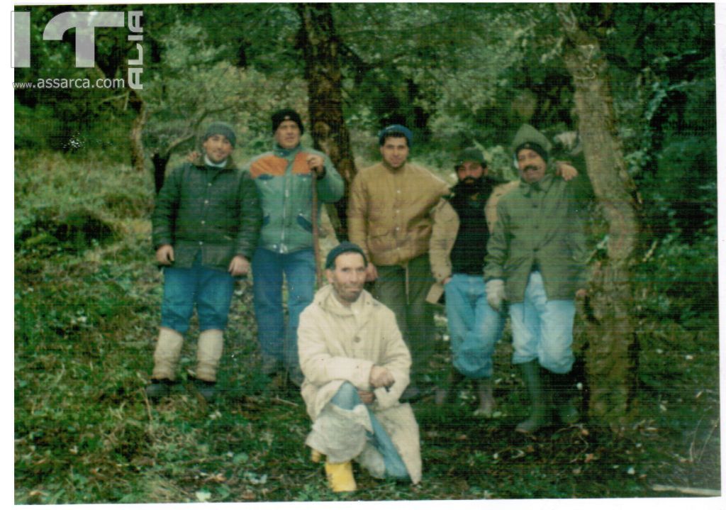 Anni 90, da sx Di Gioia Antonino,Scaccia Giovanni,Centanni Giuseppe,Todaro Calogero,Andollina Pasquale,Incerti Antonino.