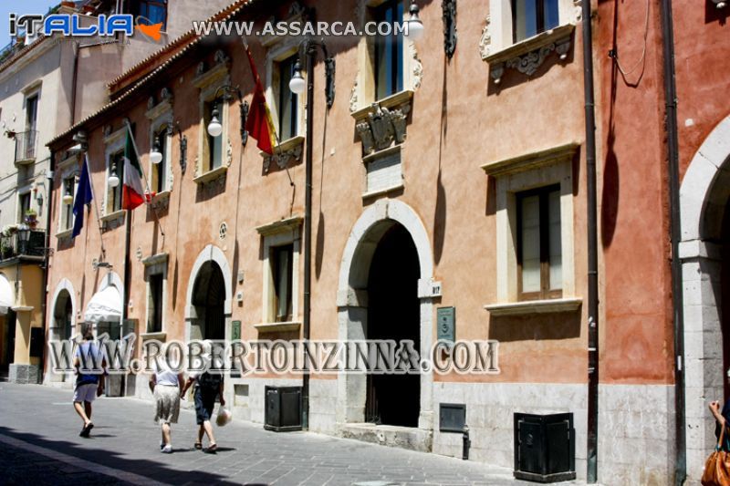 PALAZZO COMUNALE TAORMINA (ME)