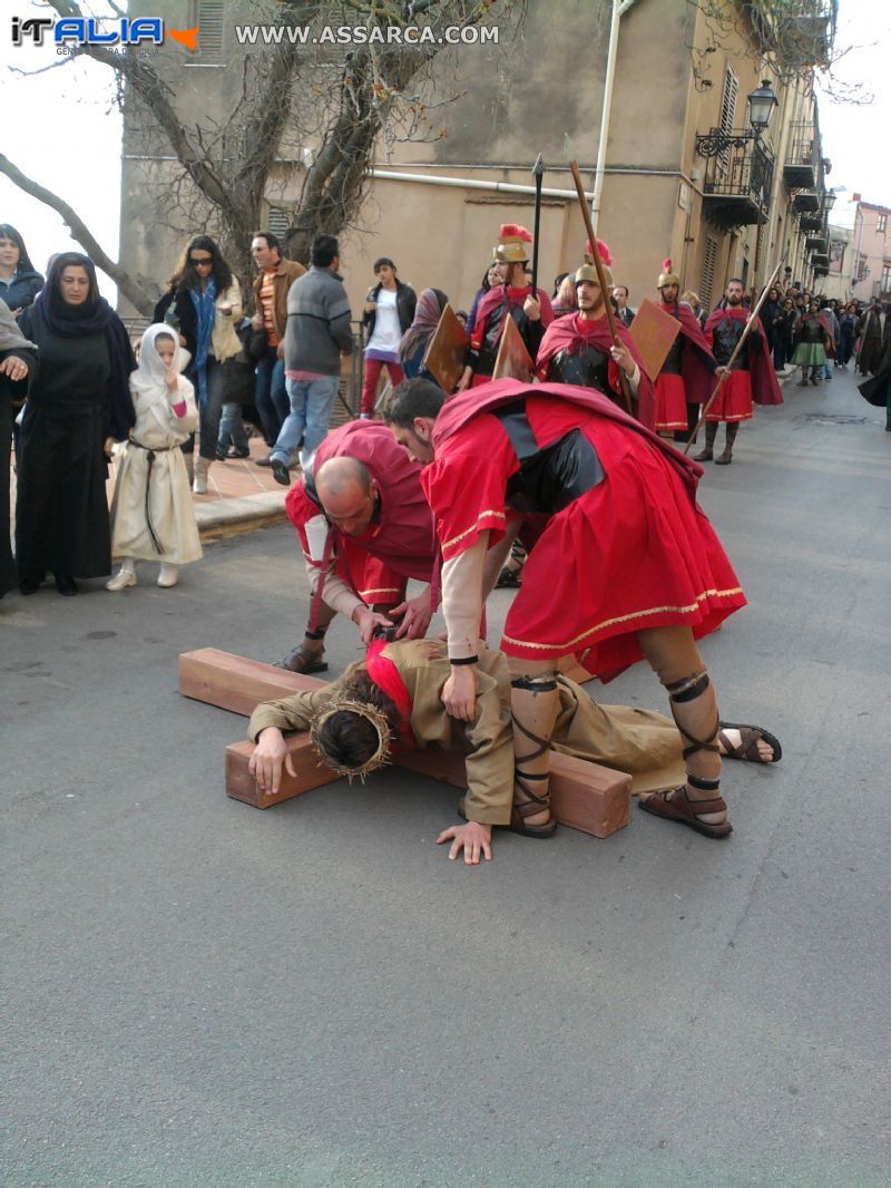 RAPPRESENTAZIONE VIA CRUCIS APRILE 2011