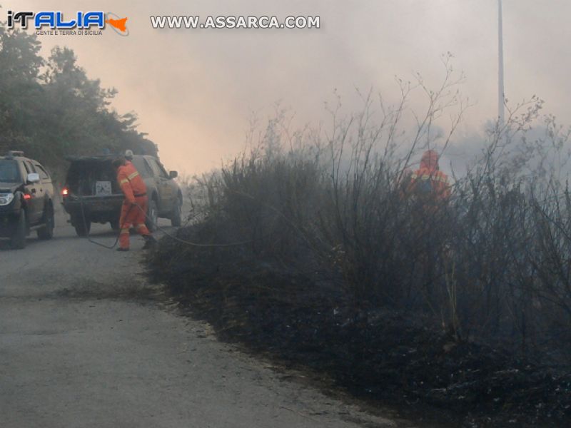 la squadra antincendio in azione,,