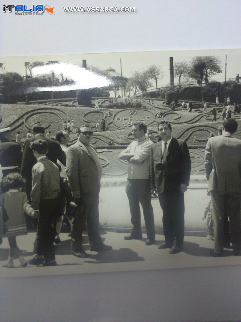 TRE AMICI A CATANIA  "GIARDINO BELLINI 1963