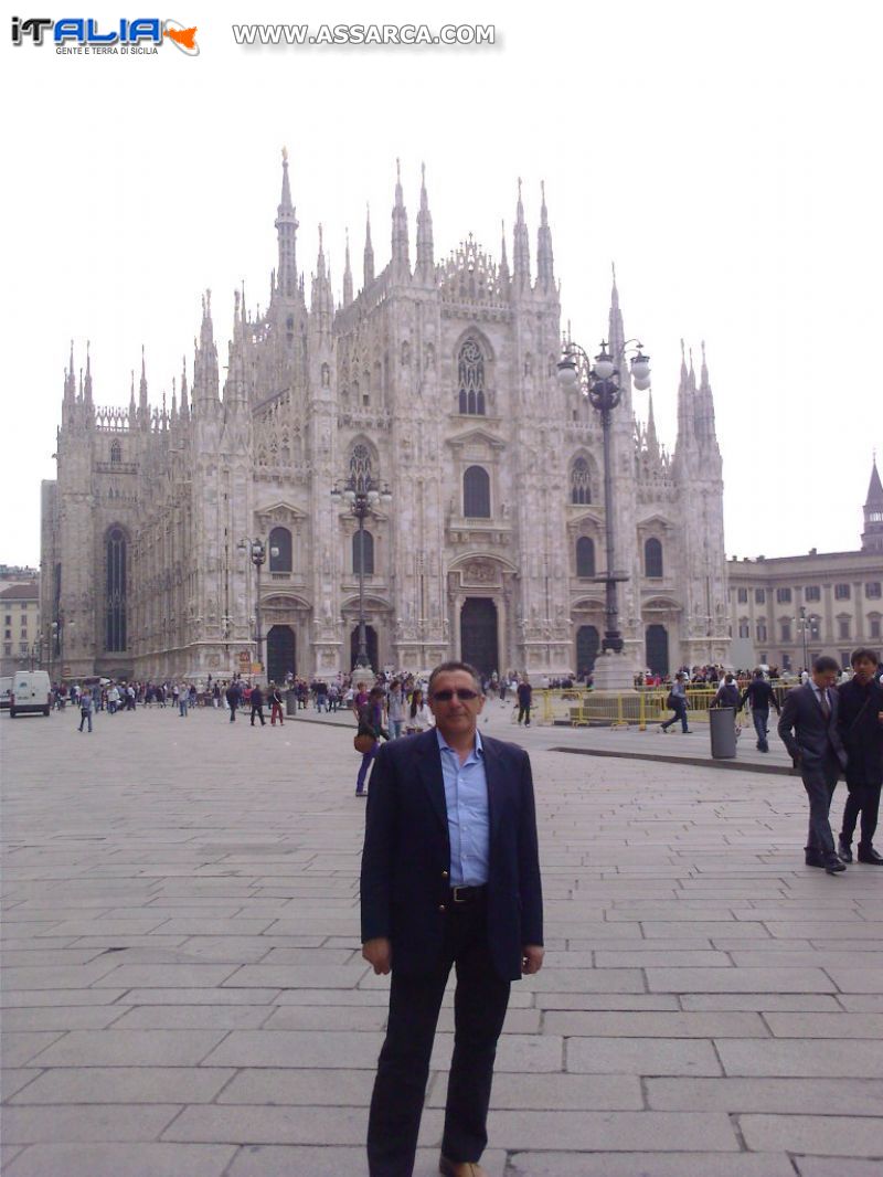 MILANO MAGGIO 2010 "P/ZA  DUOMO"