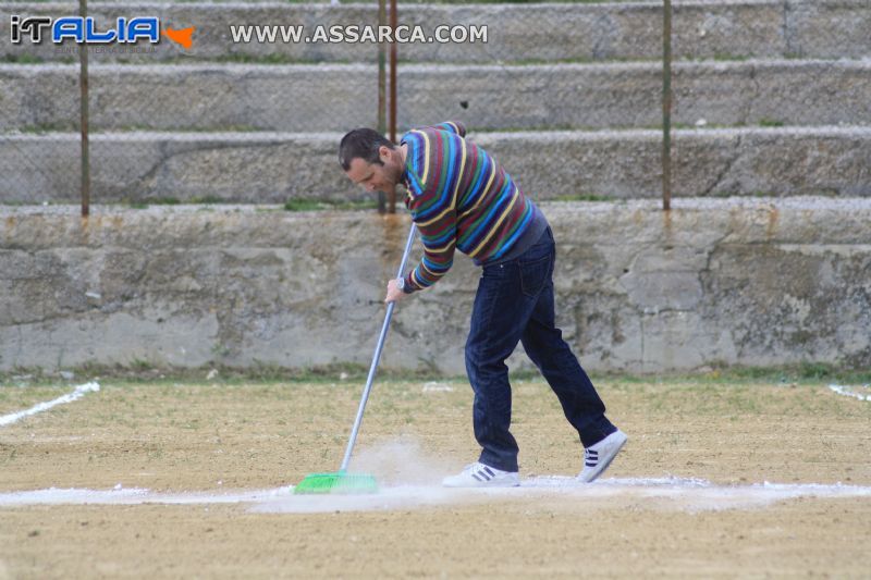 Preparazione del campo sportivo