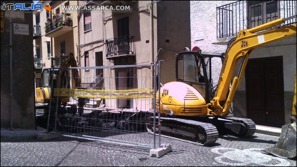 Iniziati oggi i lavori,per la nuova pavimentazione della Via Vittorio Emanuele,