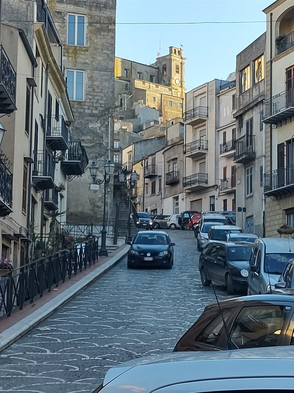 Via Garibaldi nel pomeriggio.