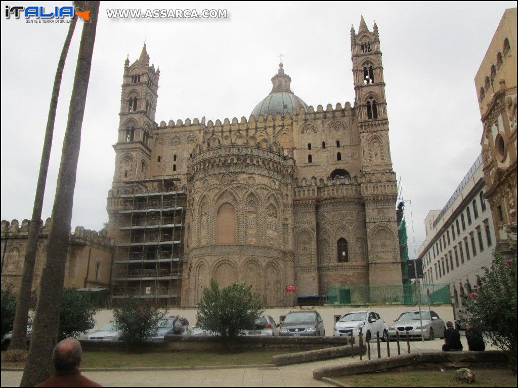 Vista laterale della Cattedrale