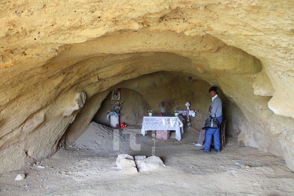 La grotta dove fù trovato il Crocifisso di Belice