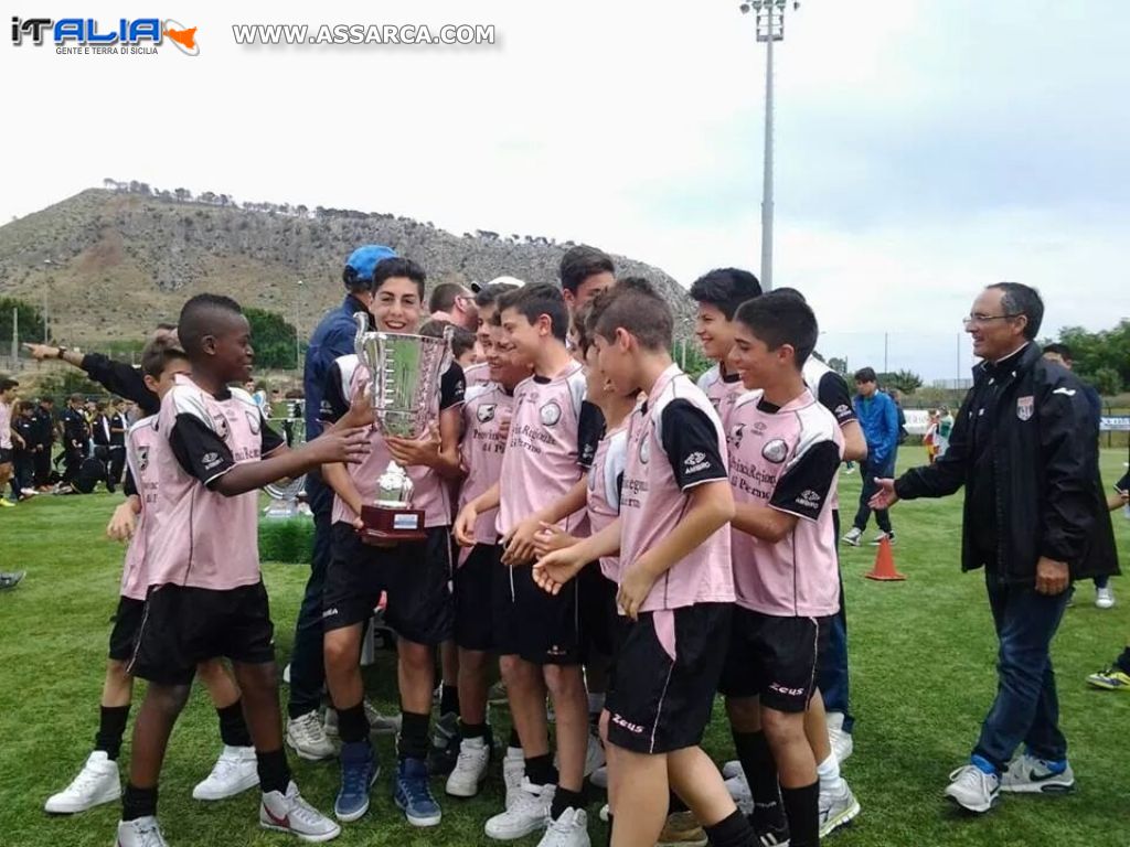 CALCIO GIOVANILE: IL CALCIO SICILIA 2001 SI AGGIUDICA IL 2 TROFEO CITT DI SOLUNTO.