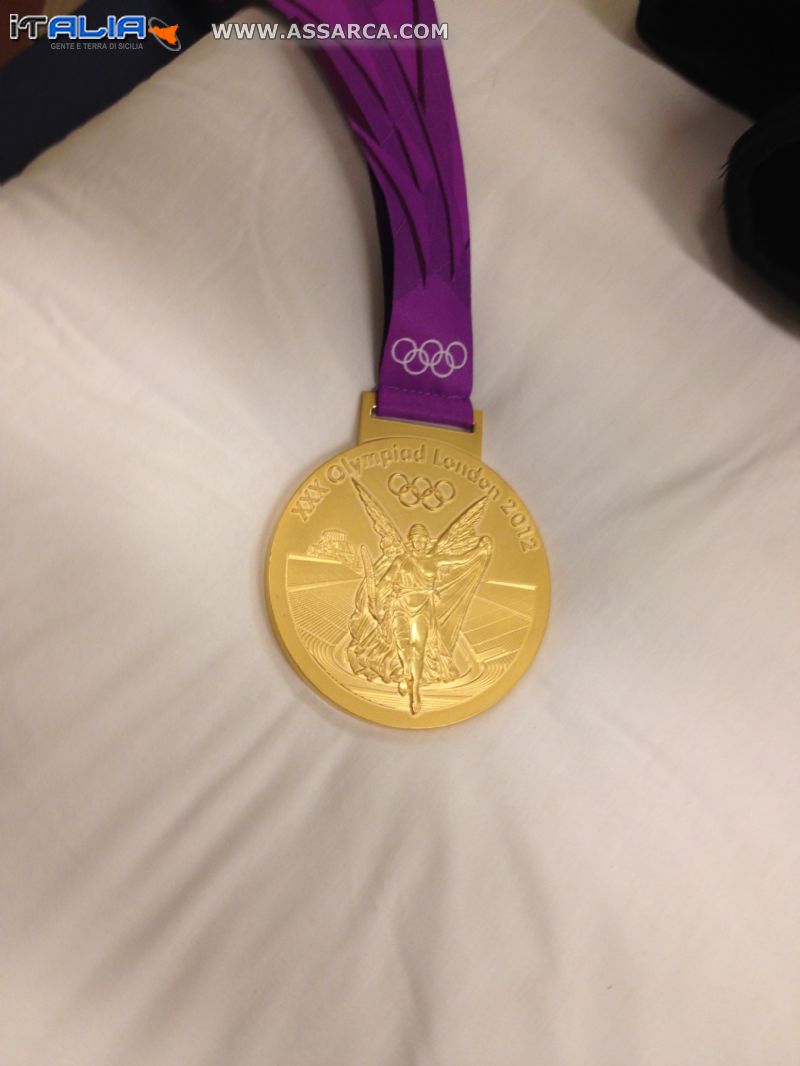 medaglia olimpionica d`oro