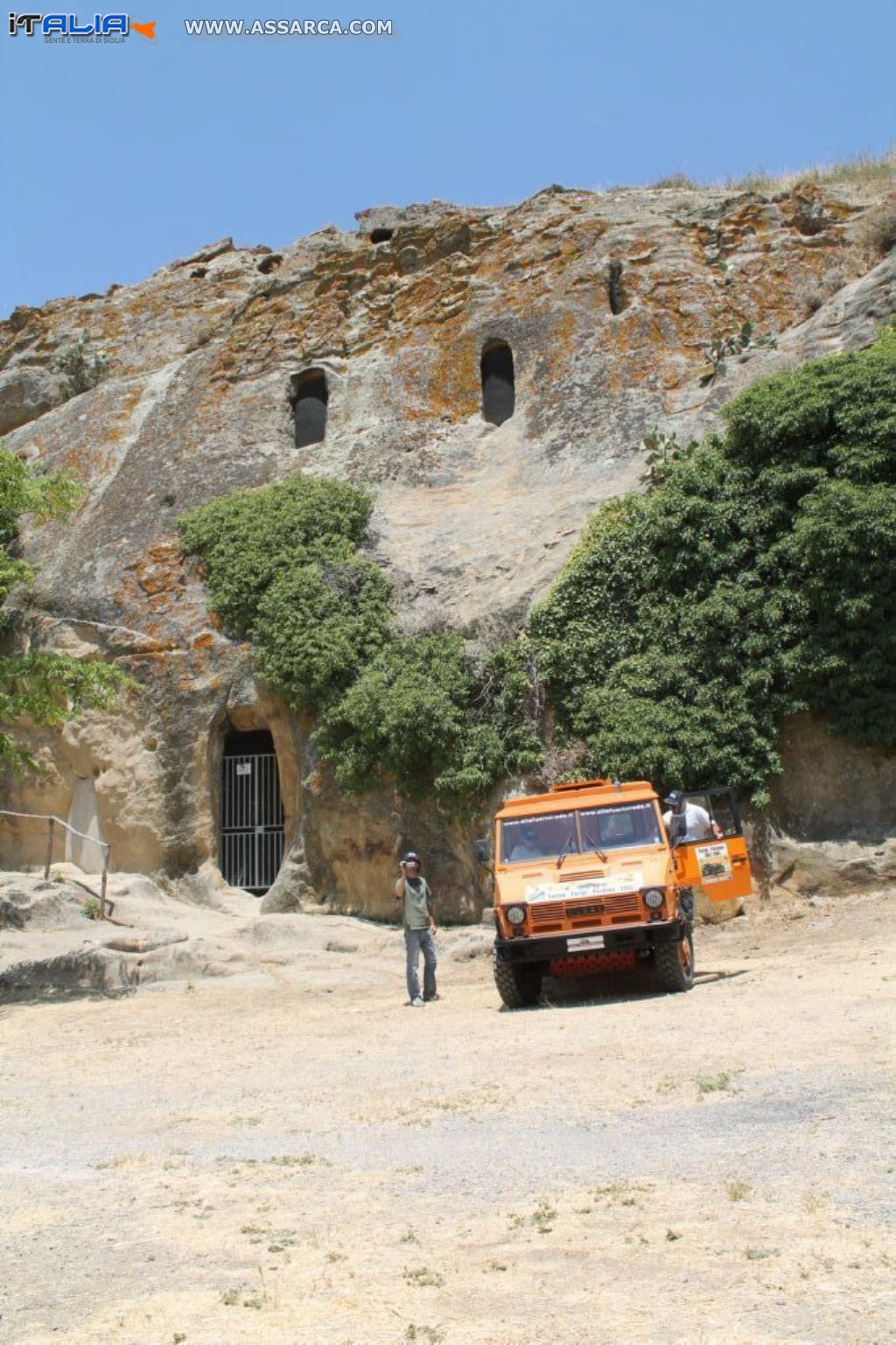 Alia Fuoristrada alle grotte della Gulfa