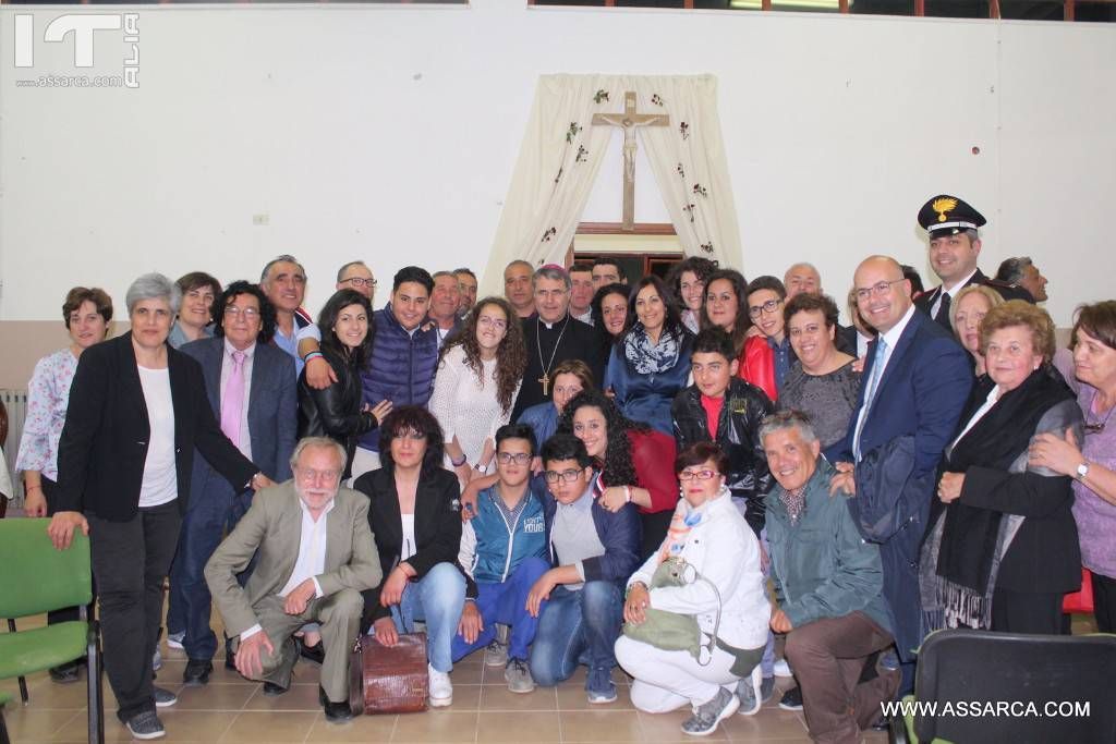 Foto di gruppo con don Corrado Lorefice.
Marcatobianco 27 Maggio 2017.