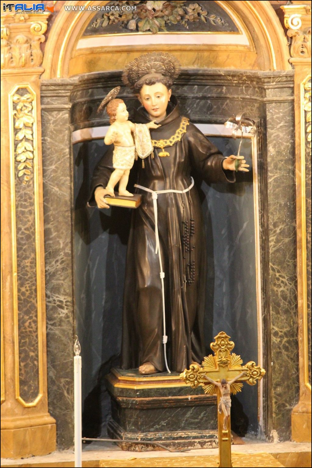 Statua S.Antonio presso la Chiesa M.SS.Immacolata