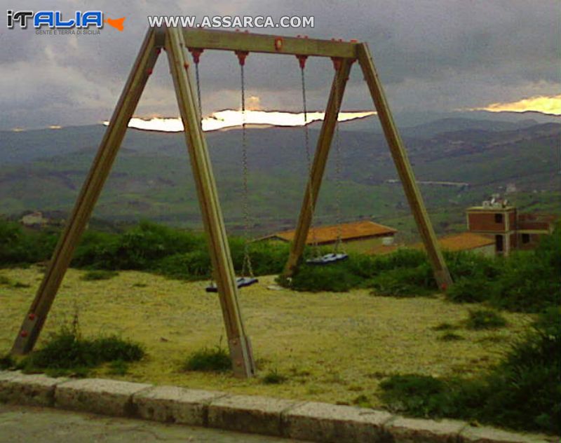 parco giochi in via cardona