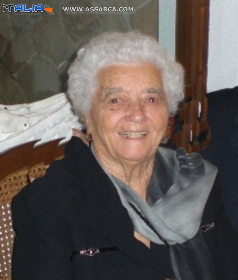 MIA MADRE  GIOVANNA PARCO