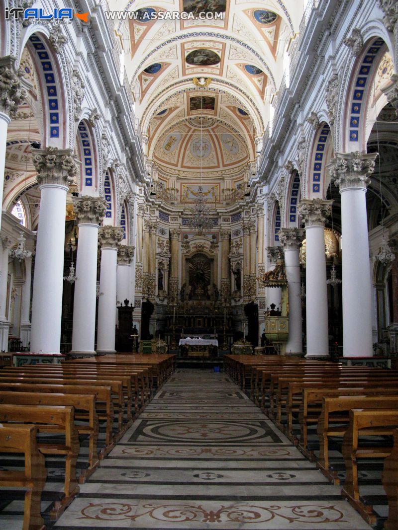 San Pietro - interno