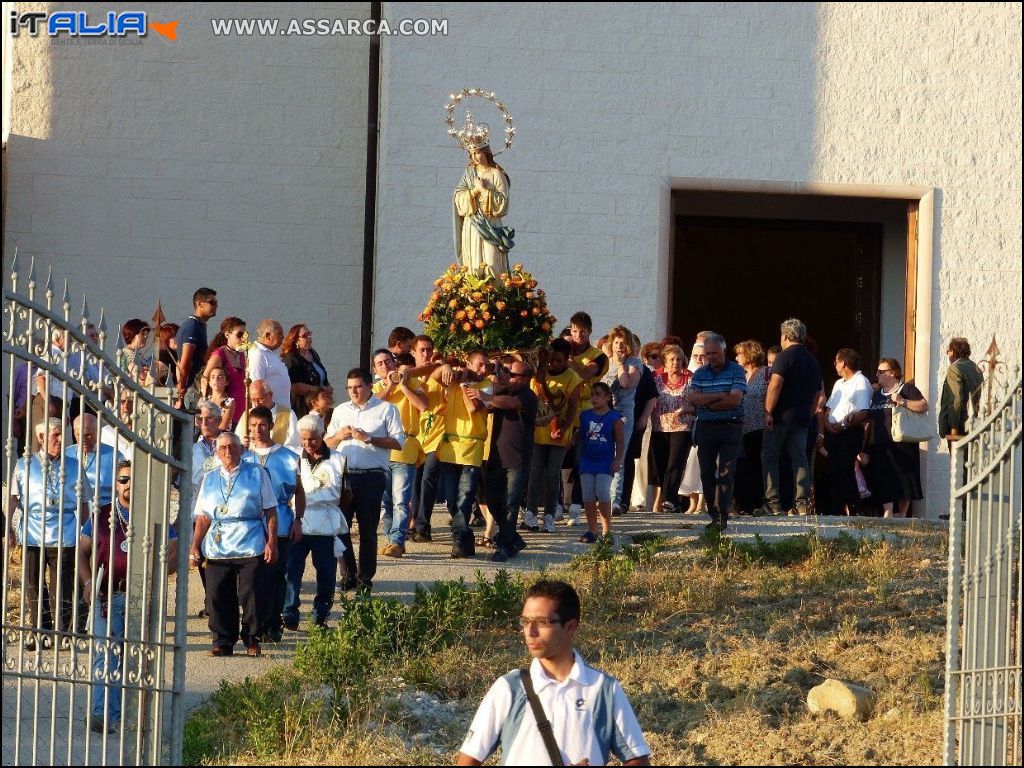 Processione dell` Immacolata della chiesa Chianchitelli