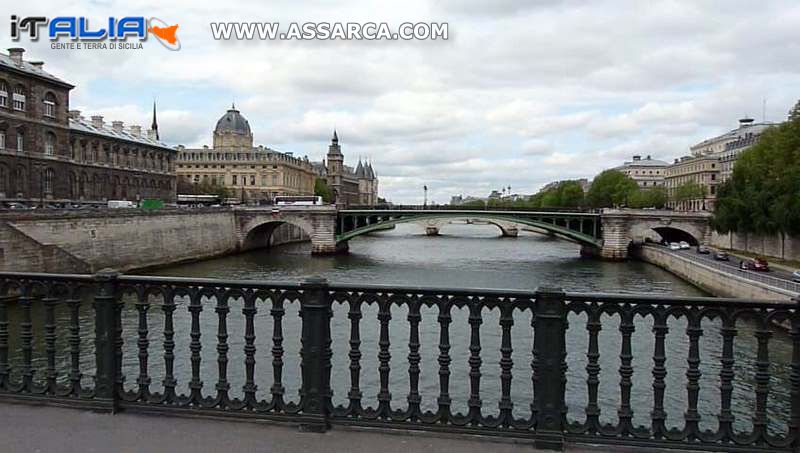 Ricordando Paris un anno dopo